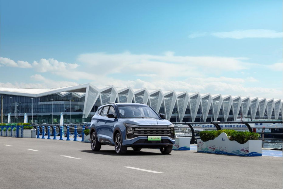 9.98-14.98万元  大七座电混SUV  尊时凯龙X8 E家正式上市729.png